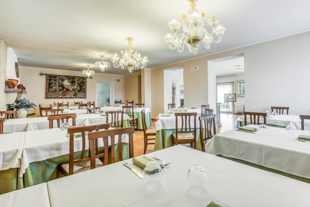 Hotel Villa De Santis Montefranco Kültér fotó