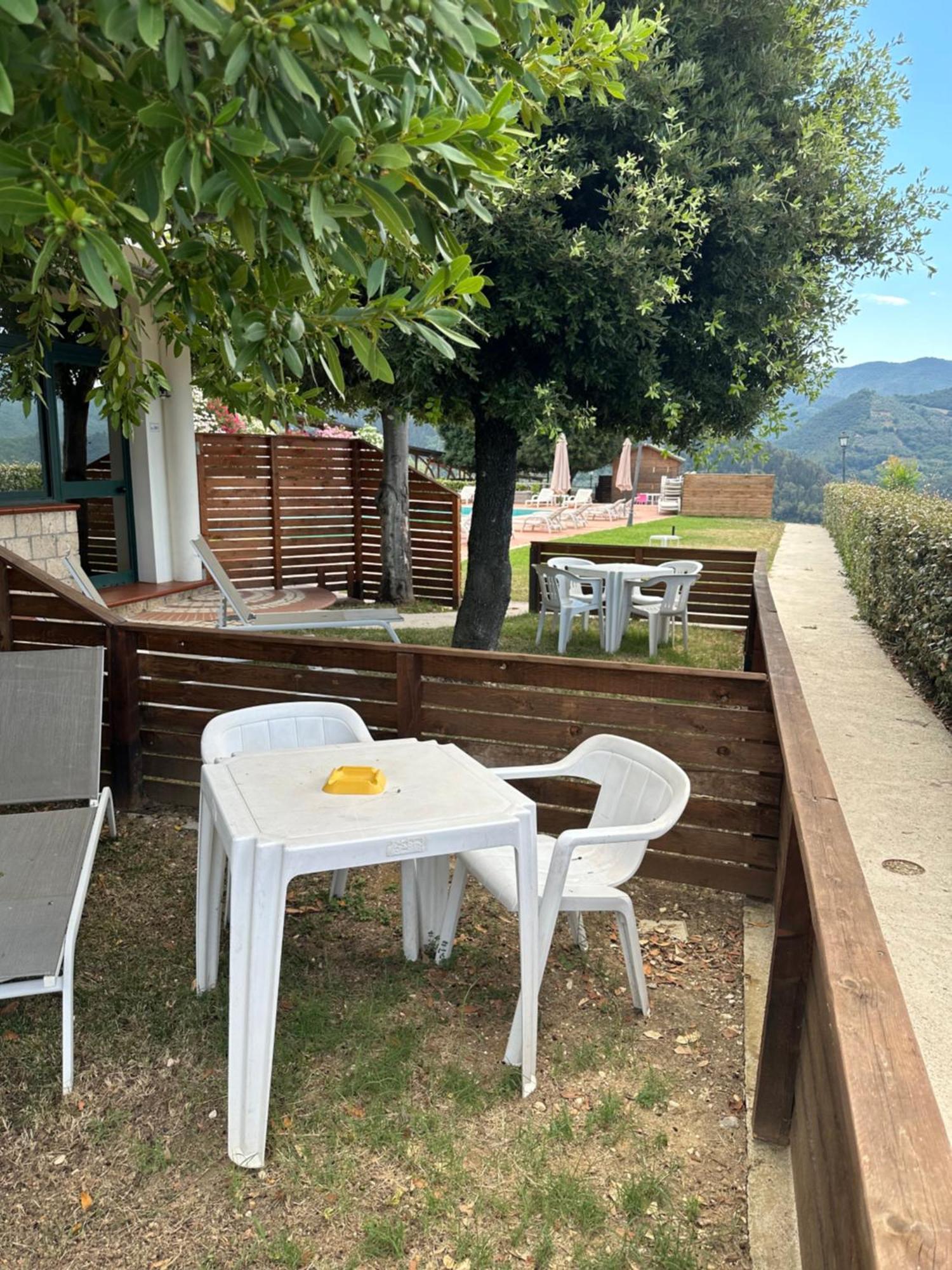 Hotel Villa De Santis Montefranco Kültér fotó