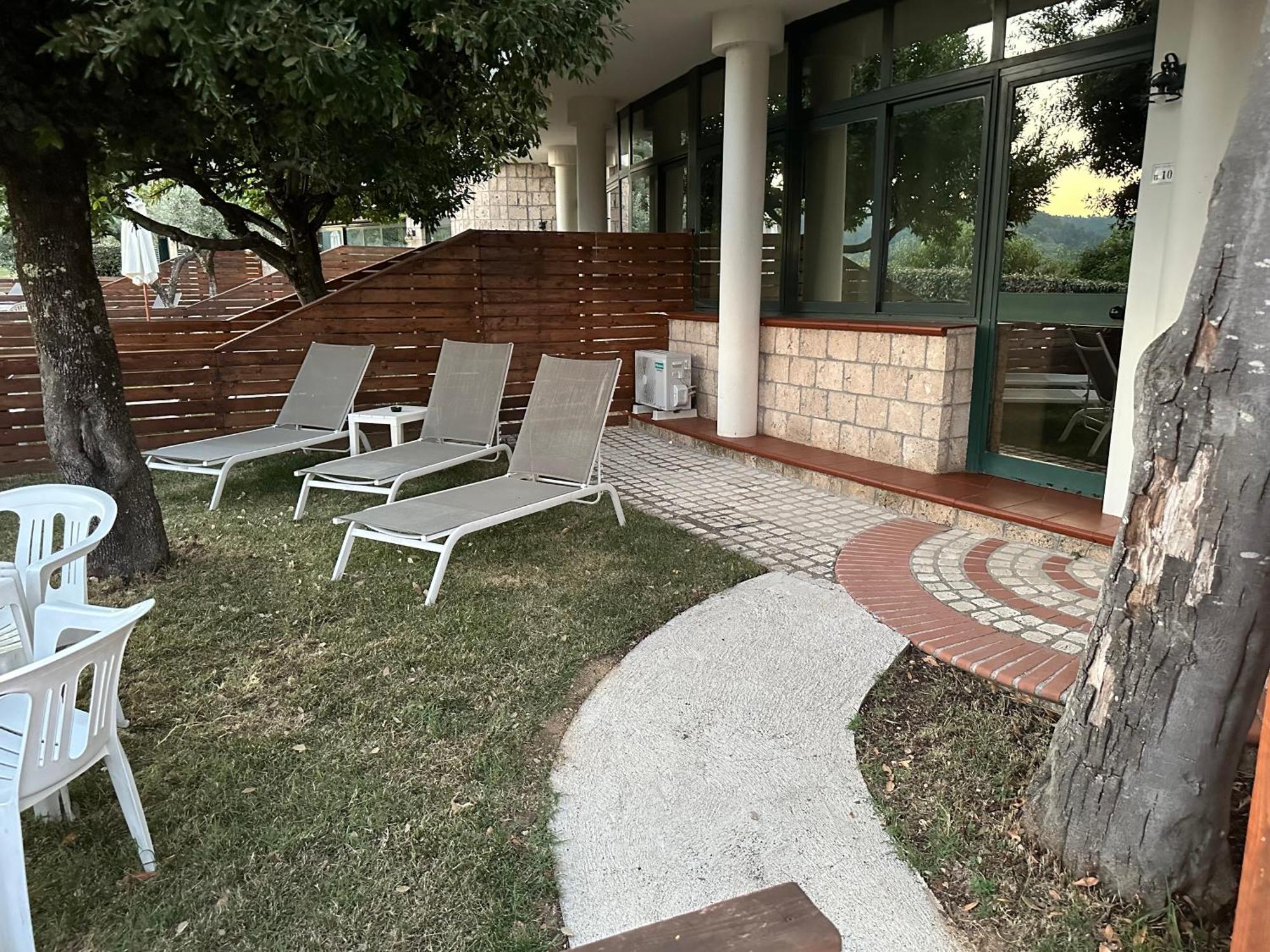 Hotel Villa De Santis Montefranco Kültér fotó
