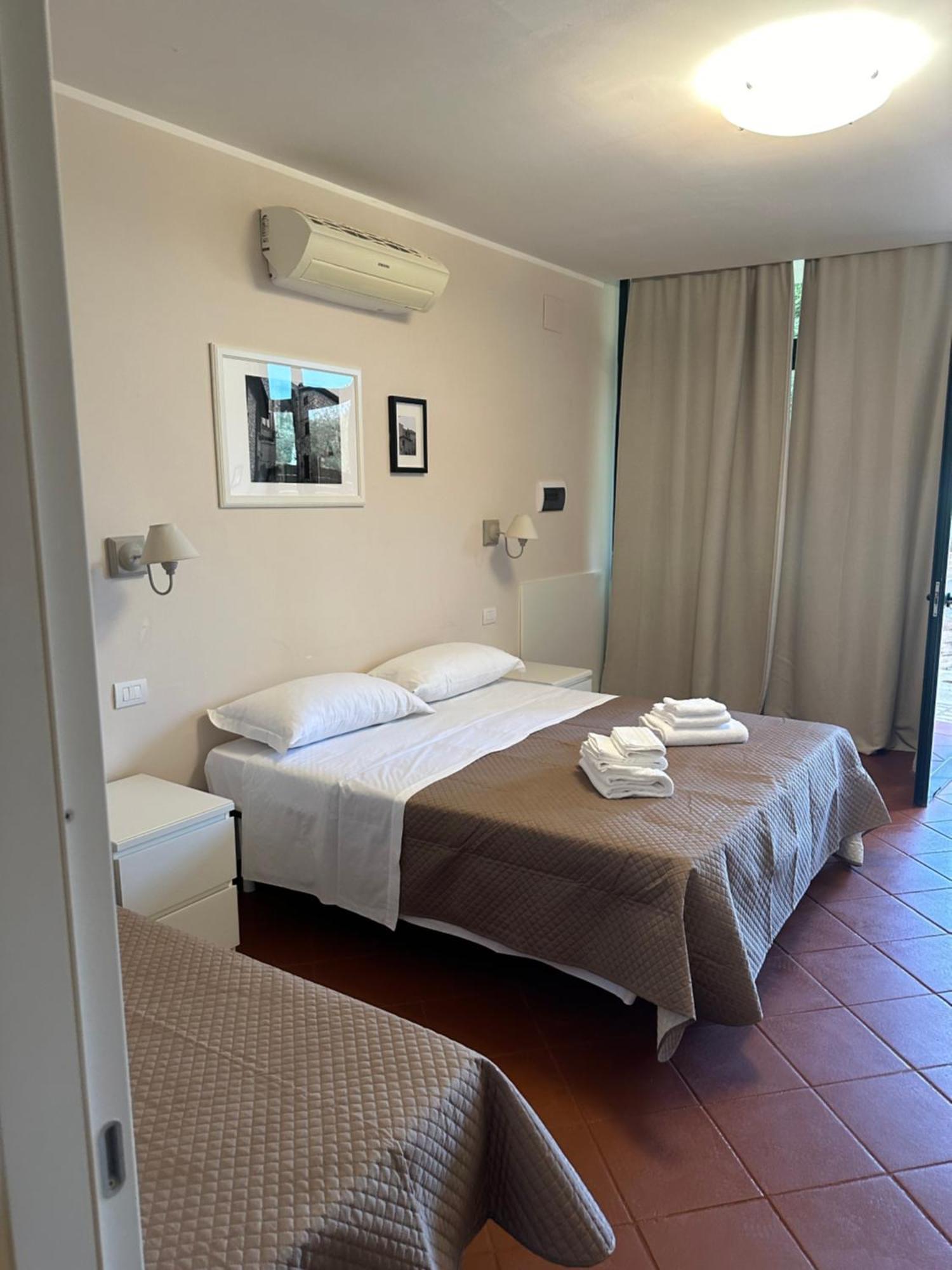 Hotel Villa De Santis Montefranco Kültér fotó